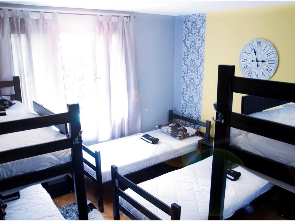 Hostel Kalonis Skopie Habitación foto