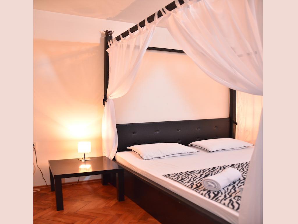 Hostel Kalonis Skopie Habitación foto