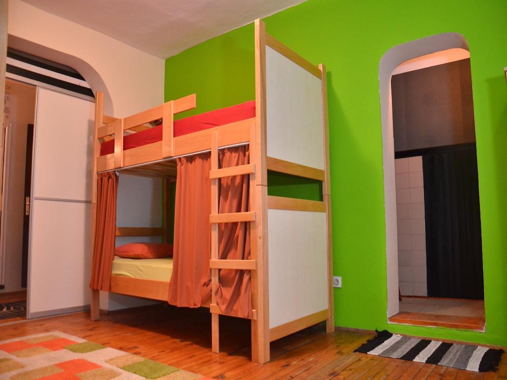 Hostel Kalonis Skopie Habitación foto